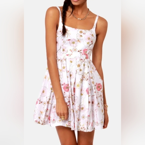 BB DAKOTA Floral Mini Dress in White and Pink 100% Cotton S - Picture 1 of 11
